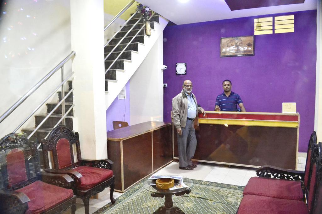 Galaxy Comforts Hotel Mysore Eksteriør billede